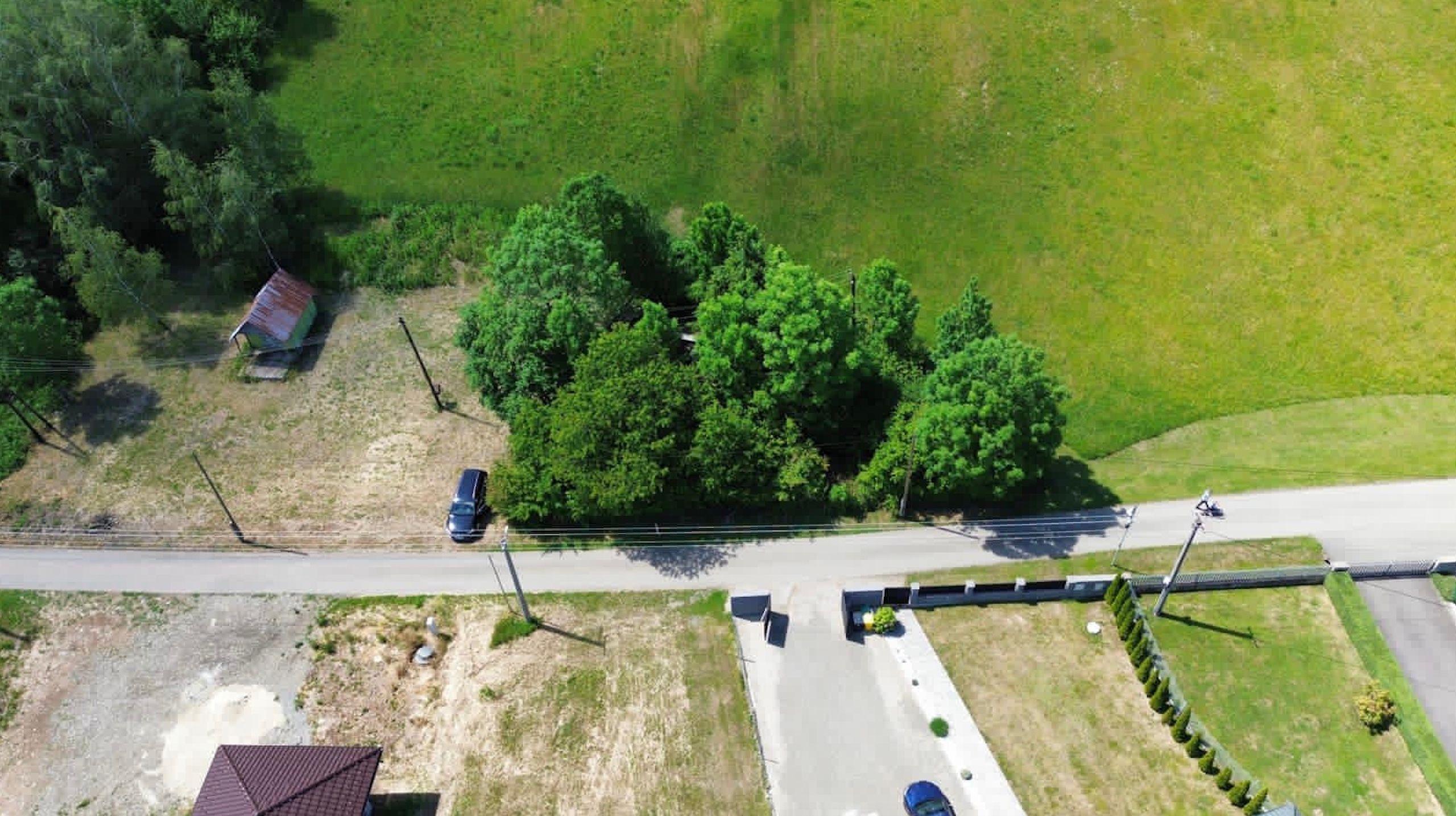 POZEMOK NA PREDAJ – REMETSKÉ HÁMRE  - fotografia 4