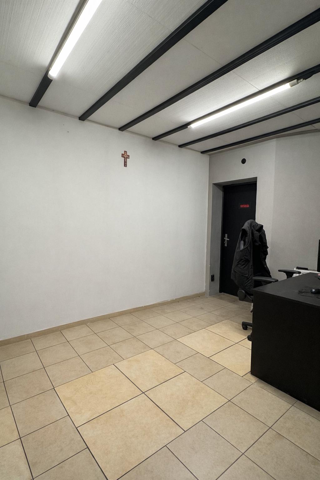 Autoservis na predaj – Vinné, Kompletné vybavenie - fotografia 11