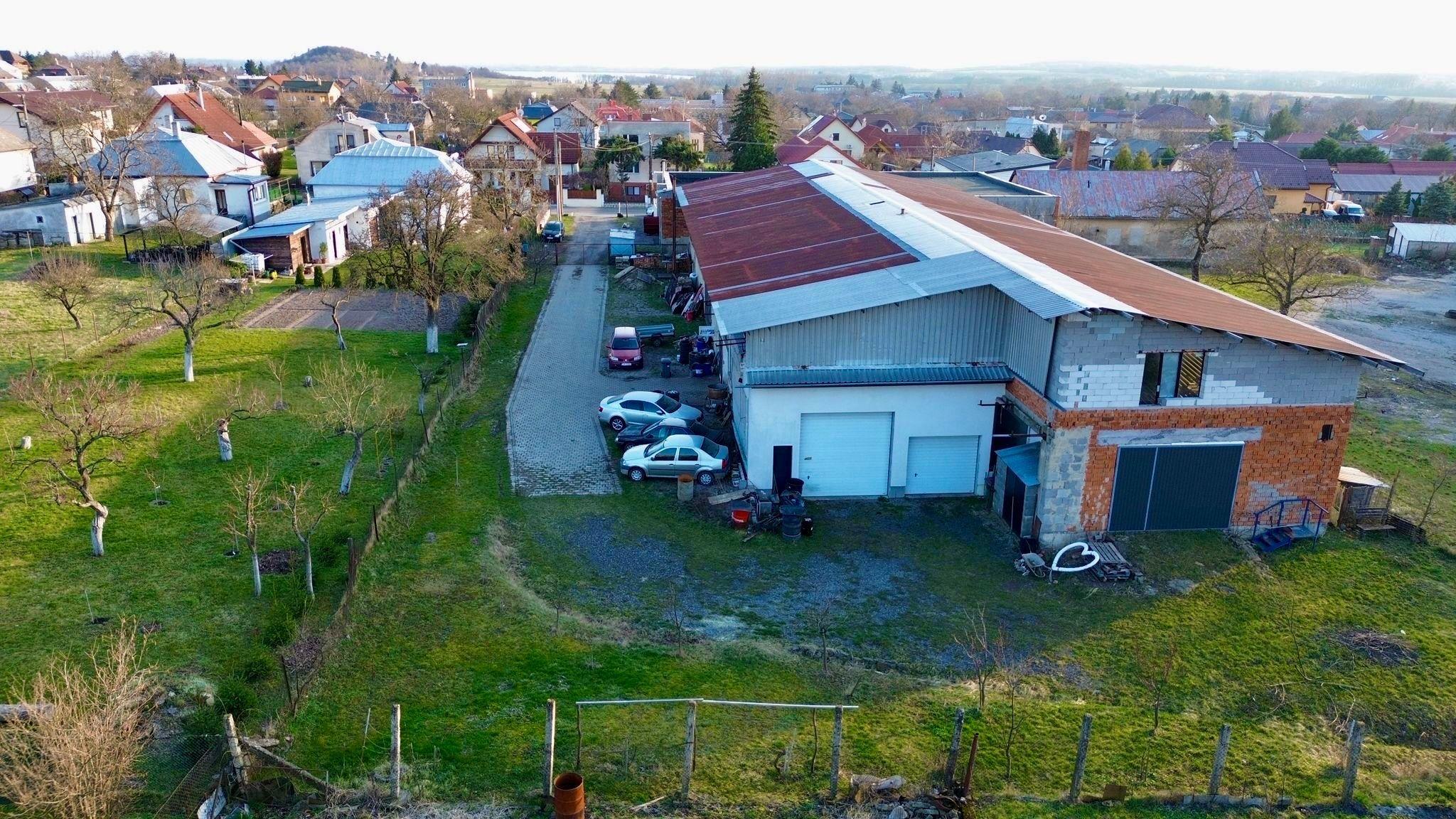 Autoservis na predaj – Vinné, Kompletné vybavenie - fotografia 11
