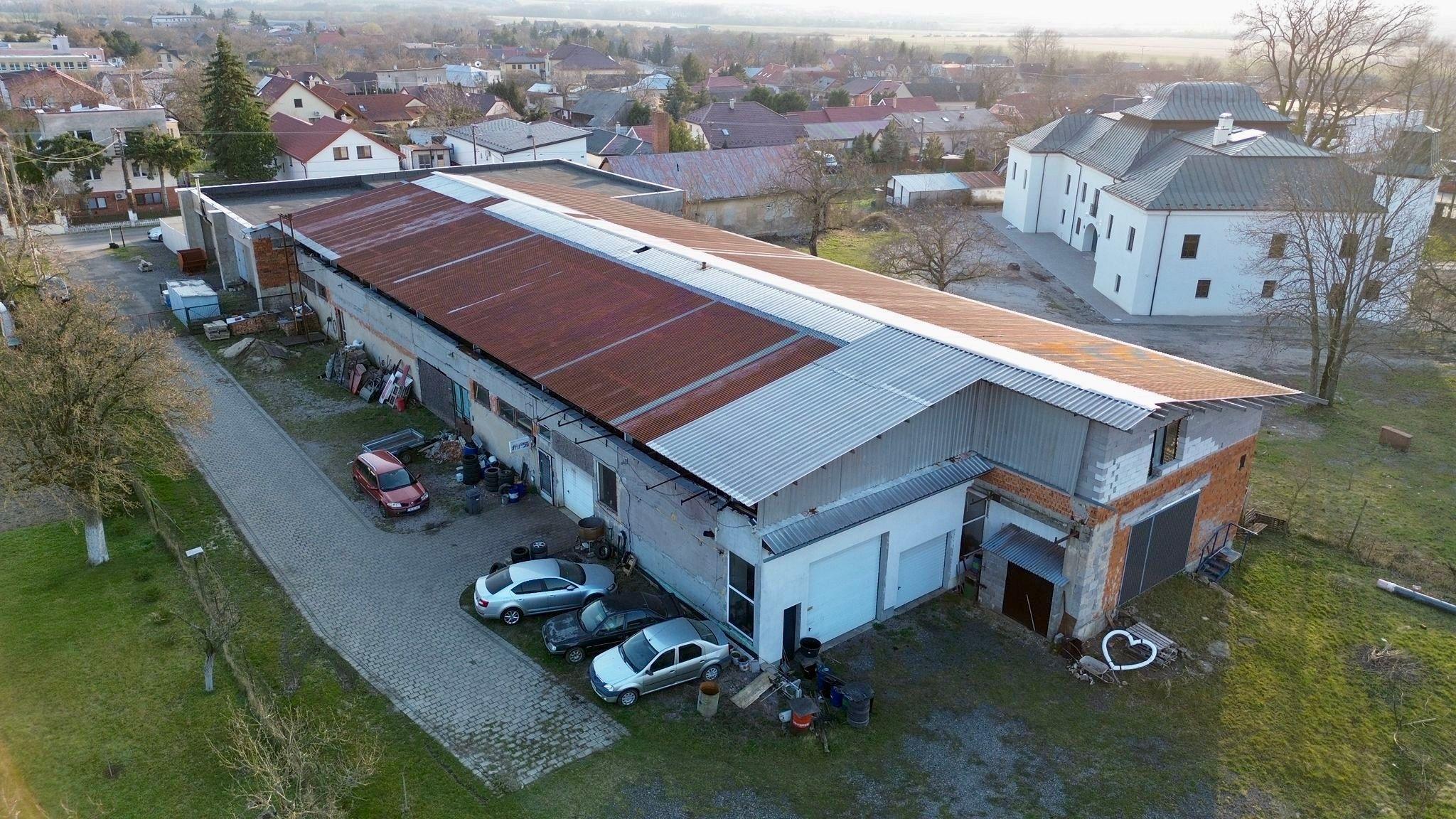 Autoservis na predaj – Vinné, Kompletné vybavenie - fotografia 11