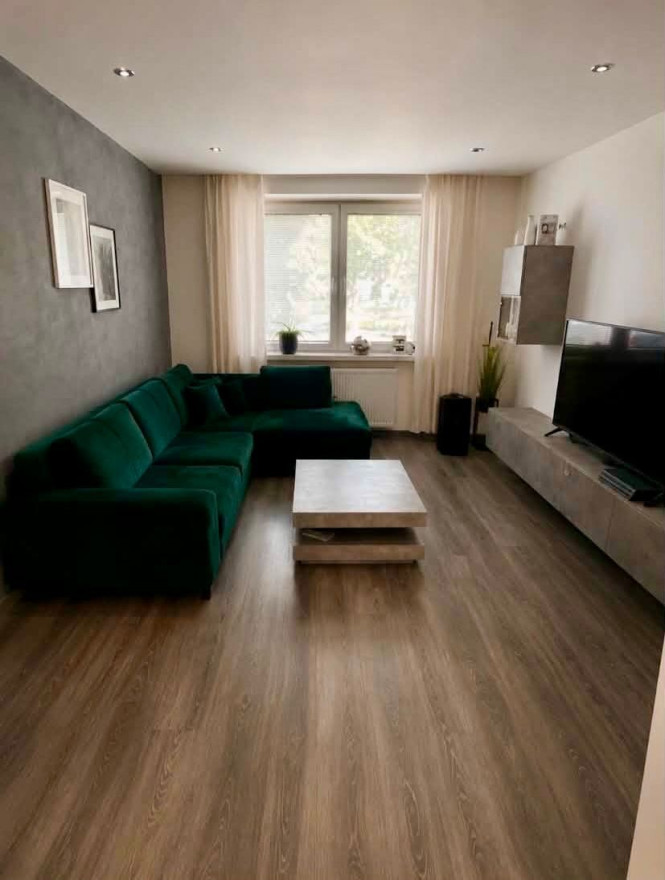 Rezervované  2-izbový byt 56,5 m² Kompletná rekonštrukcia - fotografia 2