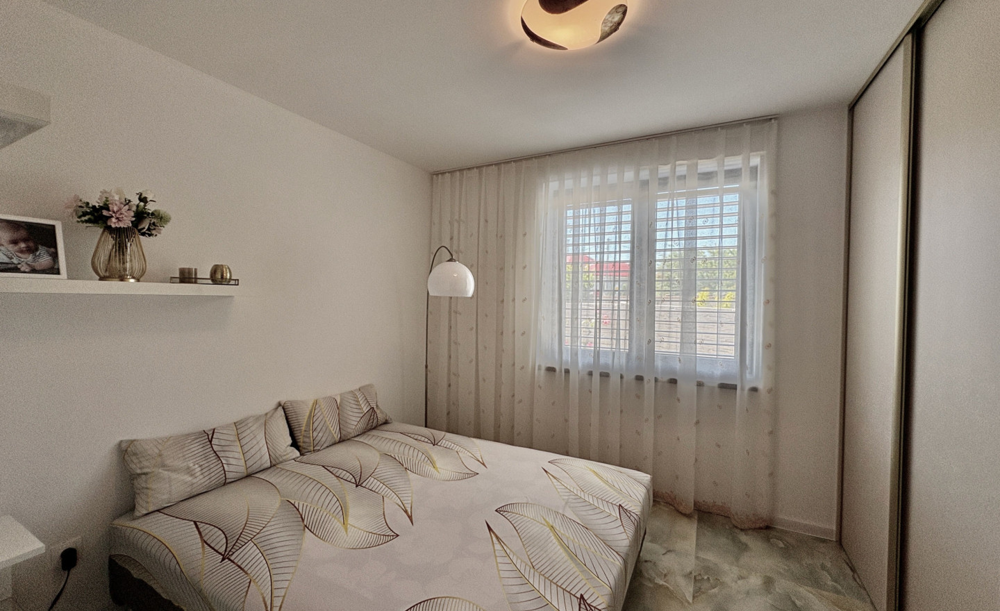 MODERNÁ NOVOSTAVBA  zariadený 4-izbový rodinný dom, Mostová - fotografia 11