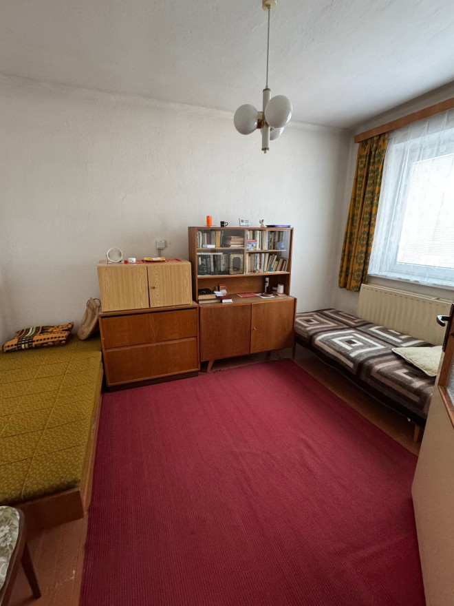 Na predaj 5-izbový rodinný dom v obci Veľká Ida - fotografia 2