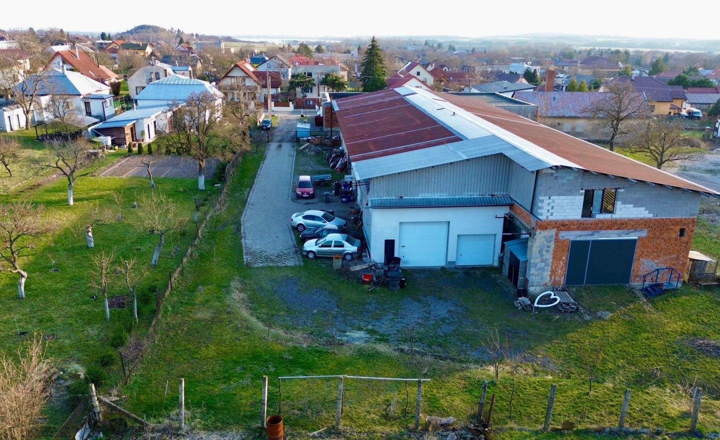 Autoservis na predaj – Vinné, Kompletné vybavenie - fotografia 10