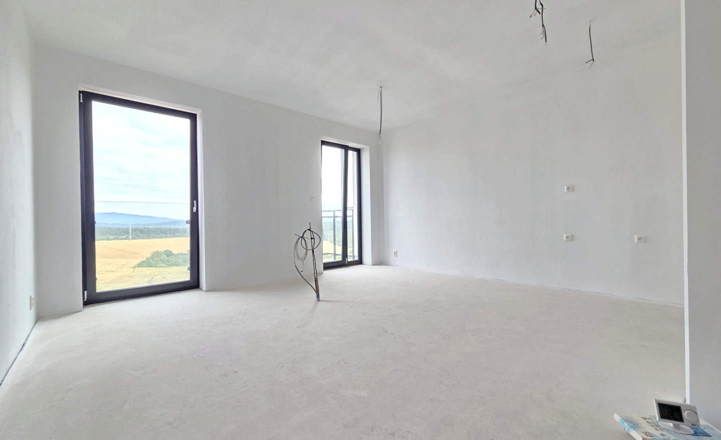 REZERVOVANÉ - 1-IZBOVÝ HOLOBYT, NOVOSTAVBA – JELŠOVÁ, PANORÁMA KOŠICE - fotografia 4