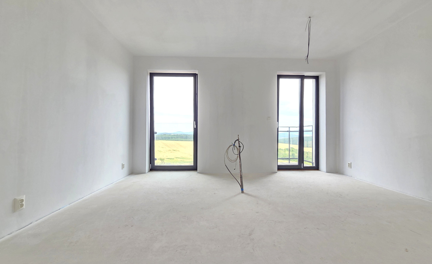REZERVOVANÉ - 1-IZBOVÝ HOLOBYT, NOVOSTAVBA – JELŠOVÁ, PANORÁMA KOŠICE - fotografia 3
