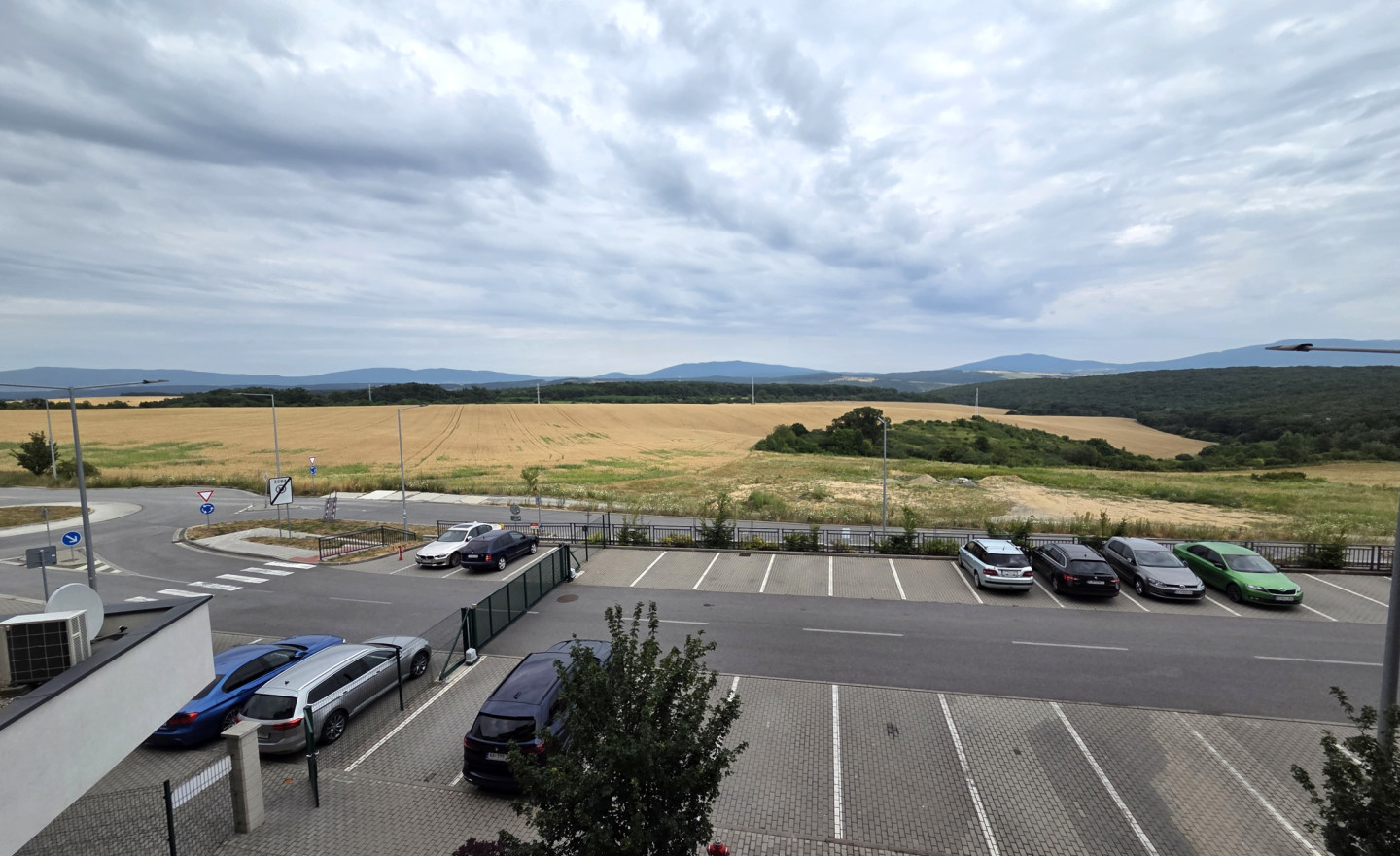 REZERVOVANÉ - 1-IZBOVÝ HOLOBYT, NOVOSTAVBA – JELŠOVÁ, PANORÁMA KOŠICE - fotografia 14