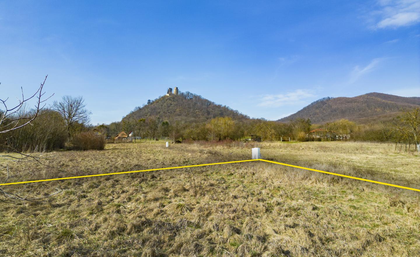 Stavebný pozemok s výhľadom na Slanský hrad. Slanec Košice - fotografia 4