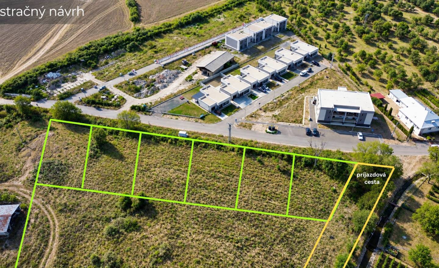 POZEMOK S POTENCIÁLOM BUDÚCEJ VÝSTAVBY RODINNÝCH DOMOV | 10 000 m² | TRNAVA PRI LABORCI - fotografia 3