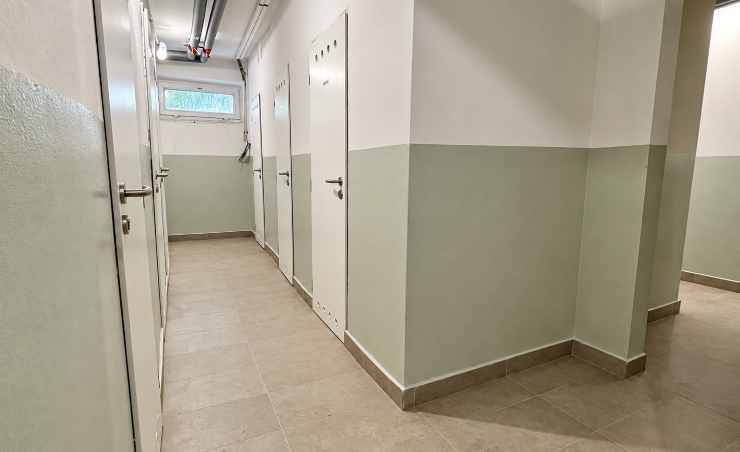 2-IZBOVÝ BYT S LOGGIOU A VÝHĽADOM – SALEZIÁNOV, MICHALOVCE - fotografia 16