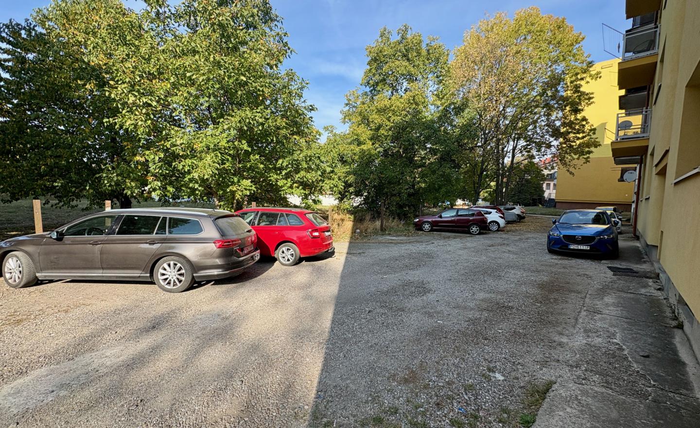 3-IZBOVÝ BYT 90m2+LODŽIA BALKÓN PARKOVANIE  PREŠOV - fotografia 14