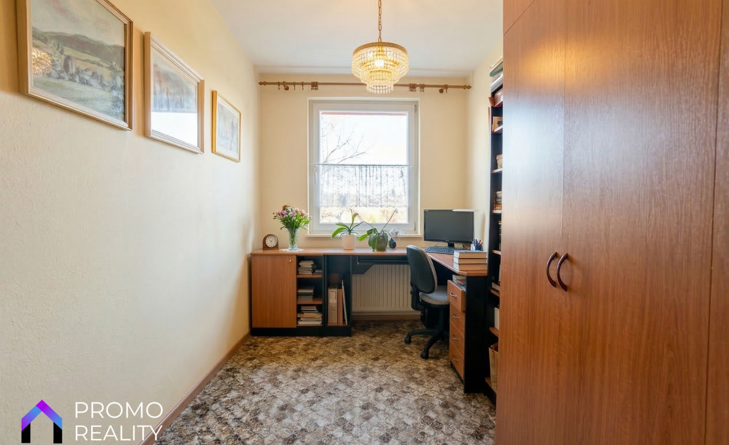 PRIESTRANNÝ 4 IZBOVÝ BYT S BALKÓNOM, TOMAŠÍKOVÁ, 85 m² - fotografia 3