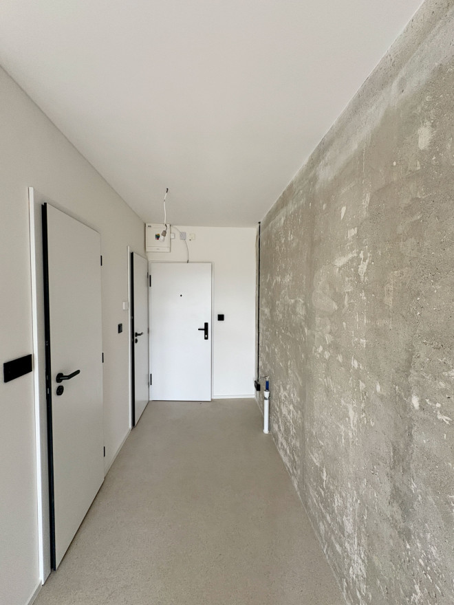 INVESTIČNÁ PRÍLEŽITOSŤ 1-IZBOVÝ BYT KOSMALT, KYSUCKÁ, KOŠICE - fotografia 4