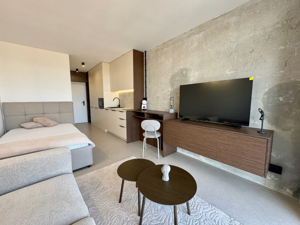 🏡 MODERNÝ 1-IZBOVÝ BYT S LODŽIOU | KOSMALT, KOŠICE – TERASA