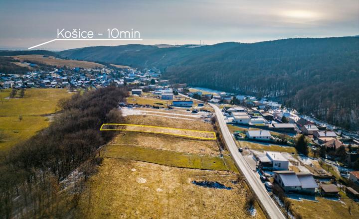 Stavebný pozemok len 10 min od mesta Košice. Nižný Klátov - fotografia 2