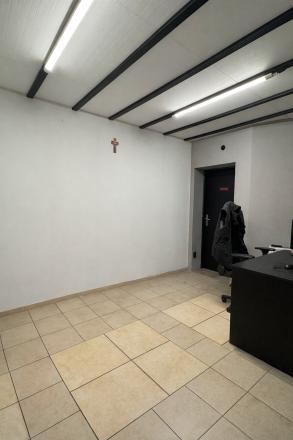 Autoservis na predaj – Vinné, Kompletné vybavenie - fotografia 6