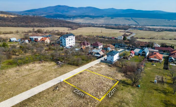 Stavebný pozemok s výhľadom na Slanský hrad. Slanec Košice  - fotografia 2