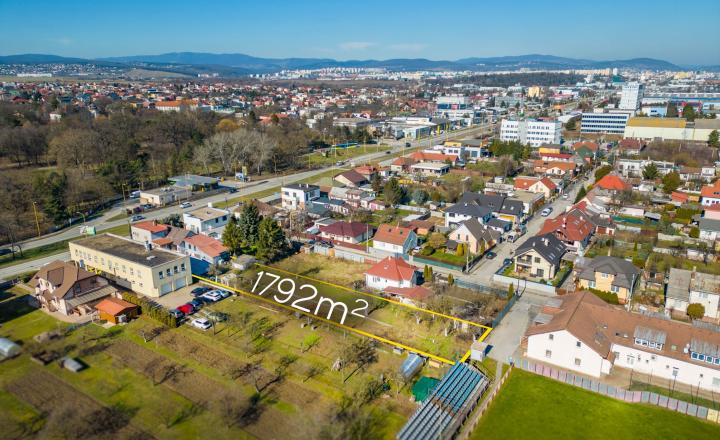 Rodinný dom na bývanie aj podnikanie, Košice Barca - fotografia 4